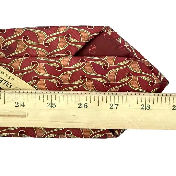 Vintage Valentino Cravatte Tie Red Orange Filigree Swirl 100% Silk Necktie - Picture 5 of 8